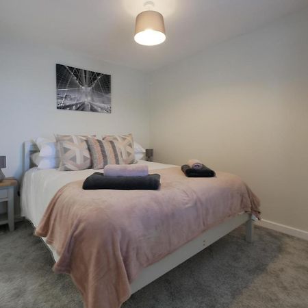 Crewe Short Lets 8 Victoria Court, Creweアパートメント エクステリア 写真